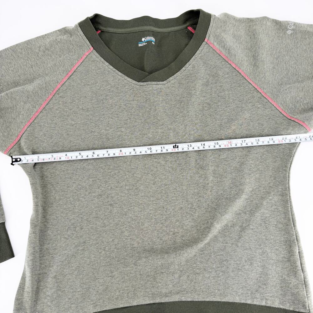 Columbia Olive Green V-Neck Pullover Sweatshirt Medium Pink Trim Outdoor - Picture 3 of 7